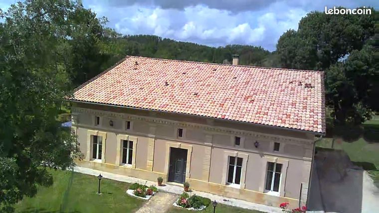 Maison 10 pièces 436 m²
