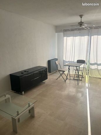 Grand studio meublé proche Cannes / location étudiante - saisonnière /
