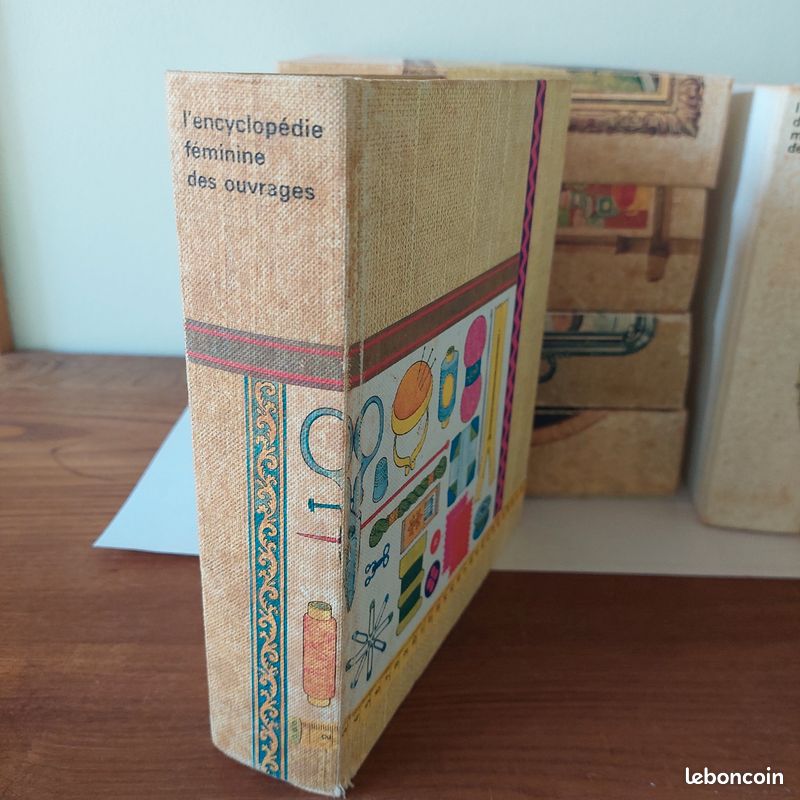 8 Tomes encyclopédie (image 5)