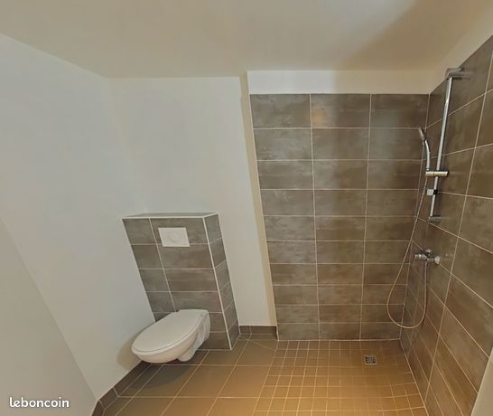 Studio 1 pièce 24 m² — 2