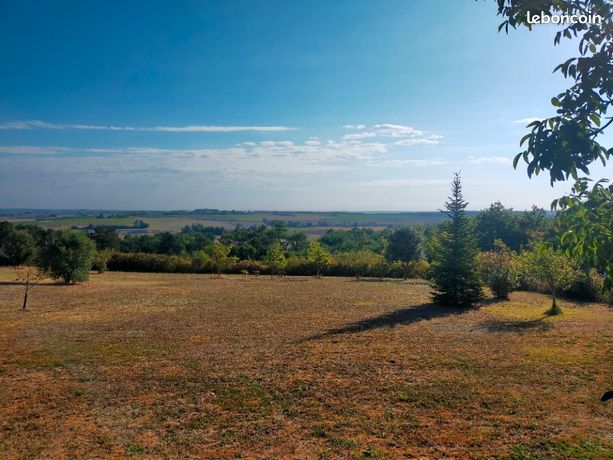 Terrain 1 300 m² Saint Maigrin