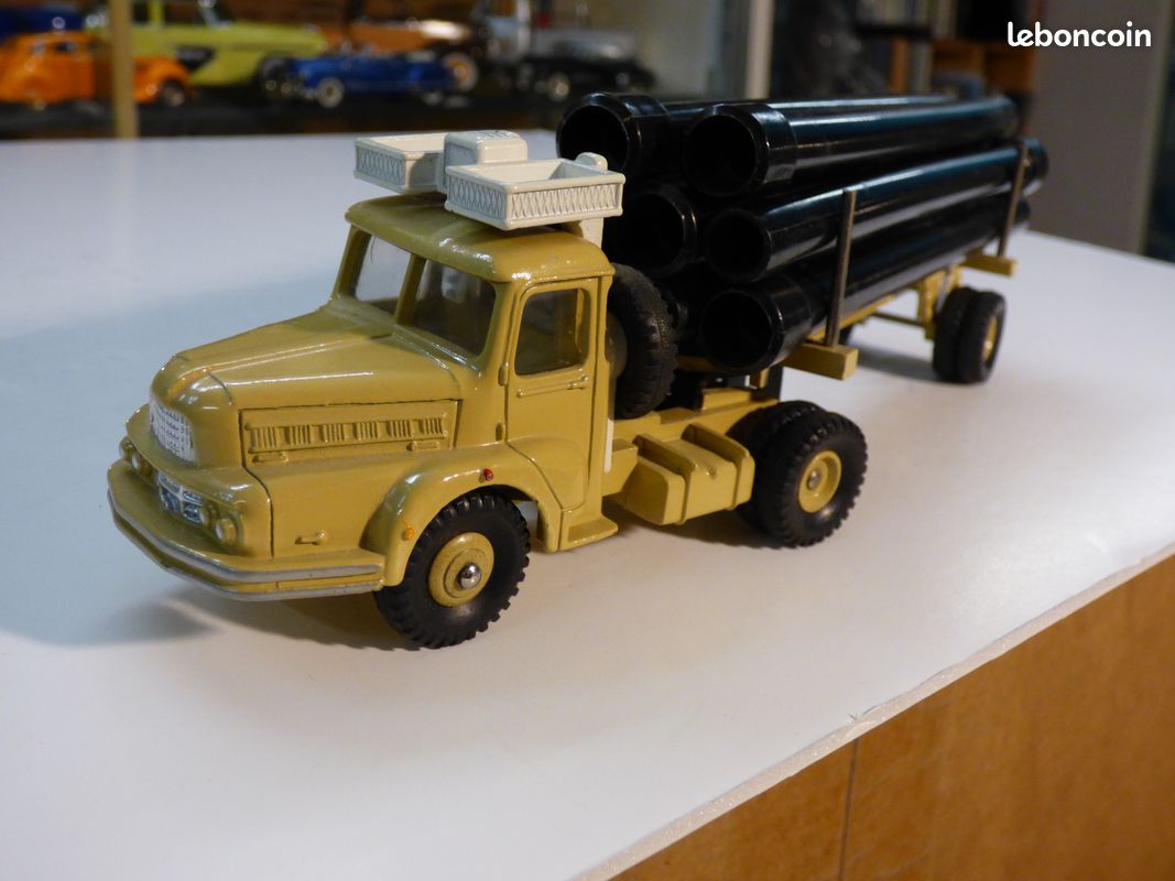DINKY TOYS 39B. Tracteur + Remorque UNIC. SAHARA. Années 60