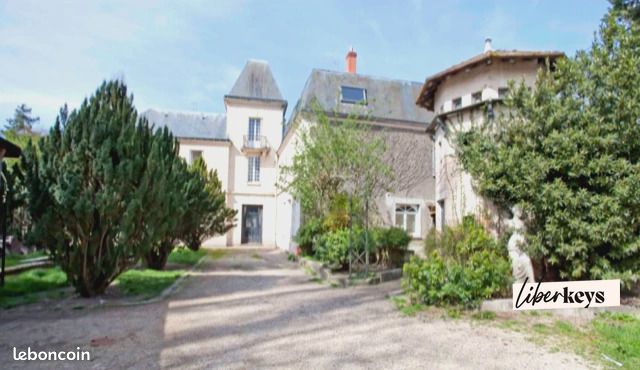 Maison 16 pièces 440 m² · à Saint-Chéron · 440 m² · 1 155 000 €