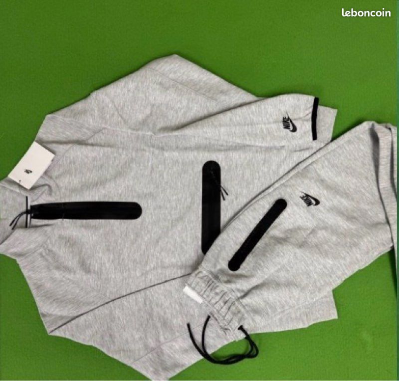 Nike sportswear SuitsHalf-zip Pullover (image 1)