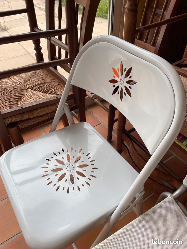 Chaises (image 2)