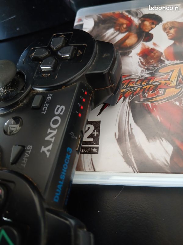 Ps3 fat avec un jeu et une manette (image 4)