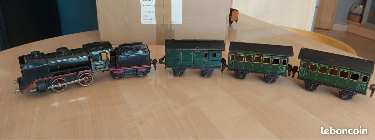 Locomotive Ancienne Märklin échelle 0 - R66/12910 Avec Tender - Vintage Très Bon état
