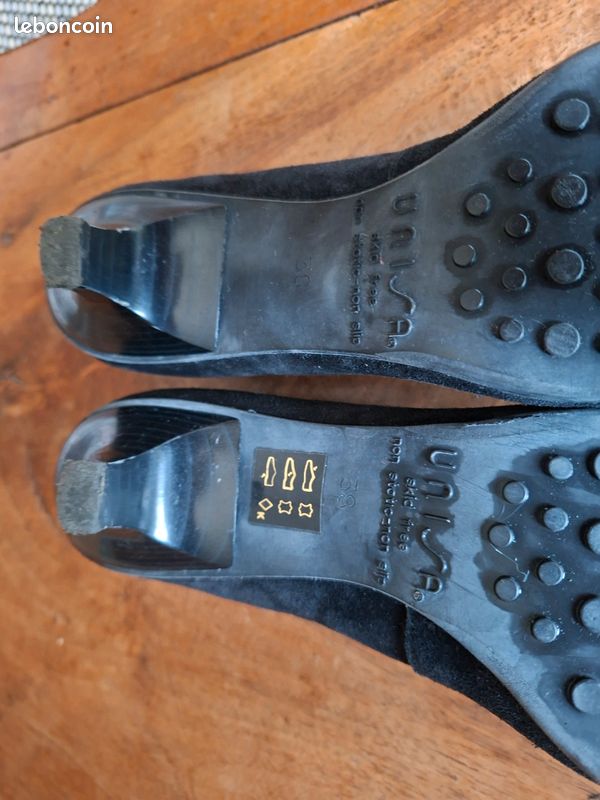 Chaussures escarpins noir pointe fine en nubuk taille 38 (image 5)