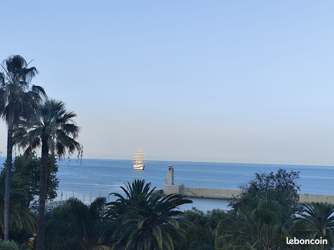 Appartement 4 pièces 110 m² · à Nice · 110 m² · 4 900 €