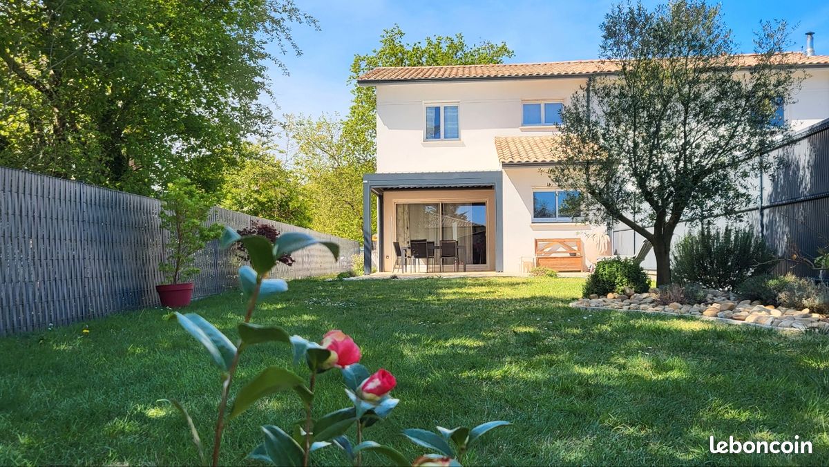 Maison 4 pièces 92 m² · à Saint-Médard-en-Jalles · 92 m² · 385 000 €