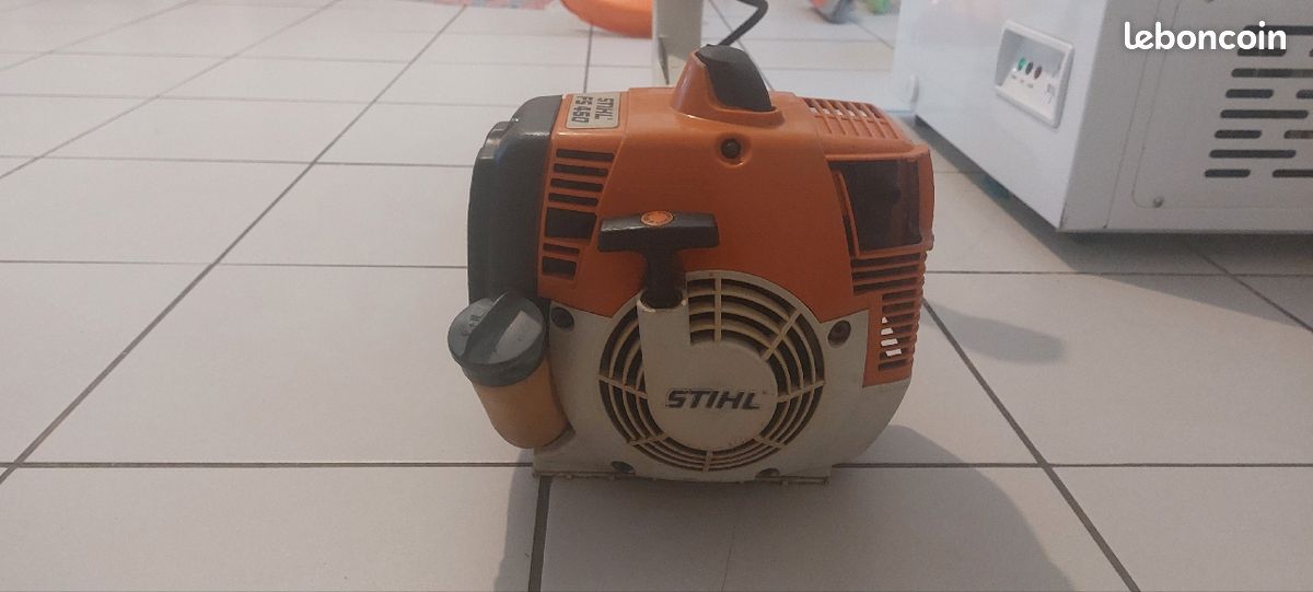 Débroussailler STIHL FS450 (image 1)