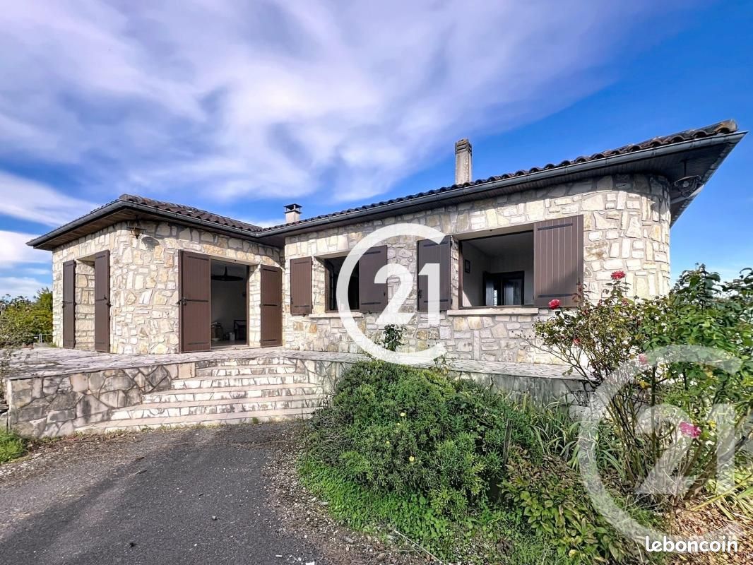 Maison 5 pièces 115 m² · à Châteaubernard · 115 m² · 227 000 €