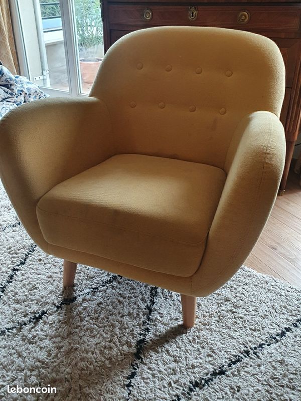 Fauteuil scandinave BUT jaune (image 1)