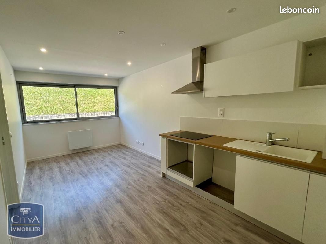 Appartement 2 pièces 26 m² · à Thiers · 26 m² · 480 €/mois