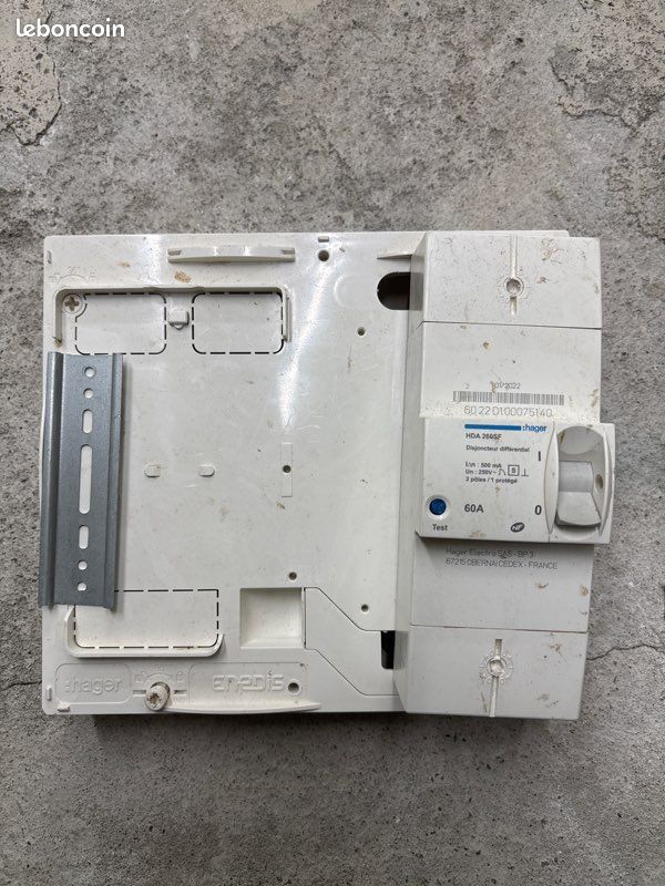 Platide enedis + disjoncteur de branchement (image 1)