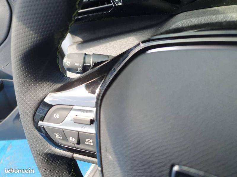 Peugeot 308 1.2 Hybrid 145ch GT e-DCS6 (image 18)