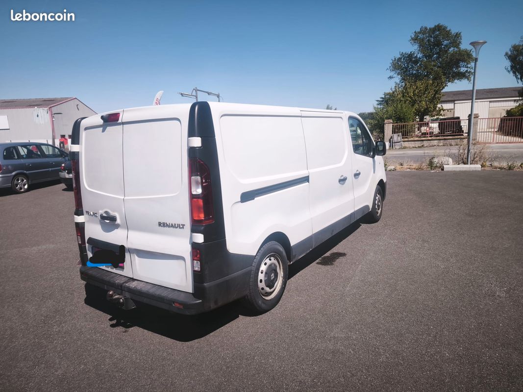 Renault Trafic 3 1.6 dci 120 cv L2H1 confort (image 2)