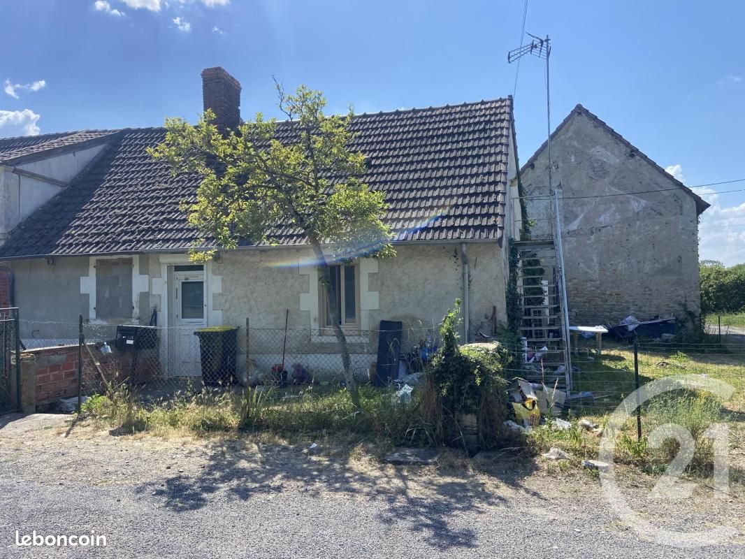 Maison 2 pièces 46 m² · à Saint-Pierre-le-Moûtier · 46 m² · 35 000 €