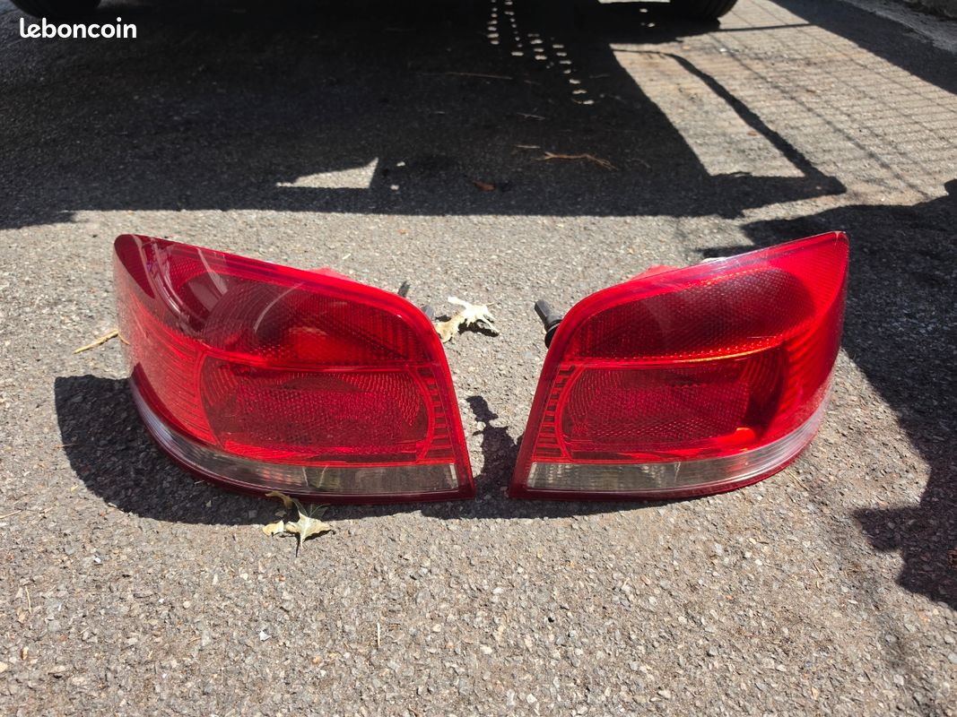 Feu arrière audi a3 8p (image 1)