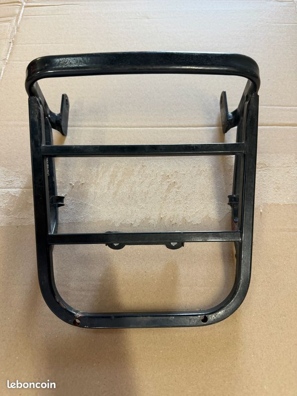 Porte bagages de Yamaha 125 DTLC 1HR (image 1)