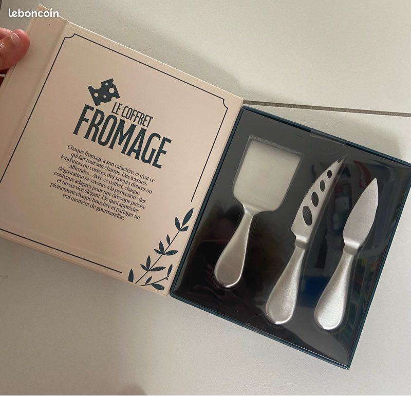 Coffret cadeau neuf couteaux formages (image 2)