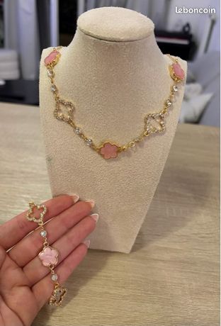 Collier Et Bracelet Assortis En Acrylique Rose - Longueurs 45 Cm Et 18.5 Cm, Occasion Bon état