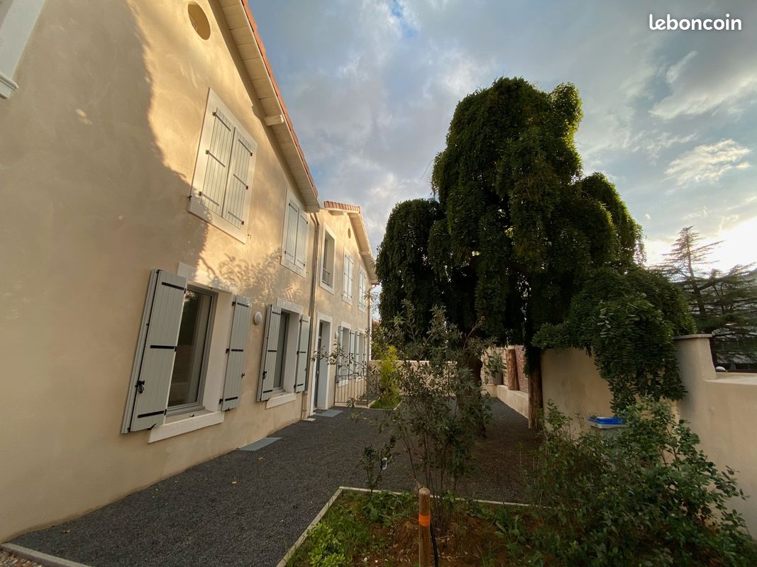 Immeuble 9 pièces 350 m² · à Romans-sur-Isère · 350 m² · 599 000 €