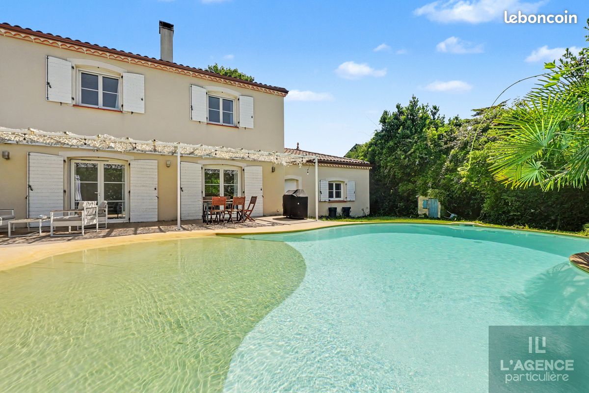 Maison 6 pièces 154 m² · à Péchabou · 154 m² · 525 000 €