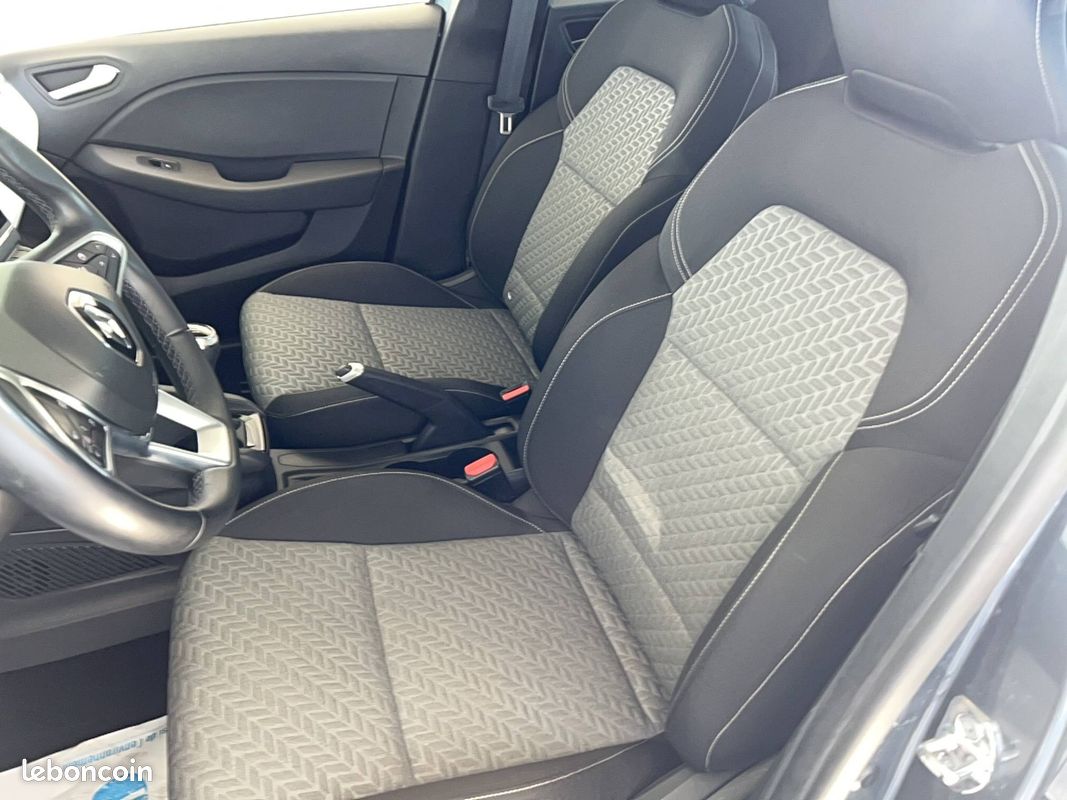 RENAULT Clio Blue dCi 100 Evolution (image 9)