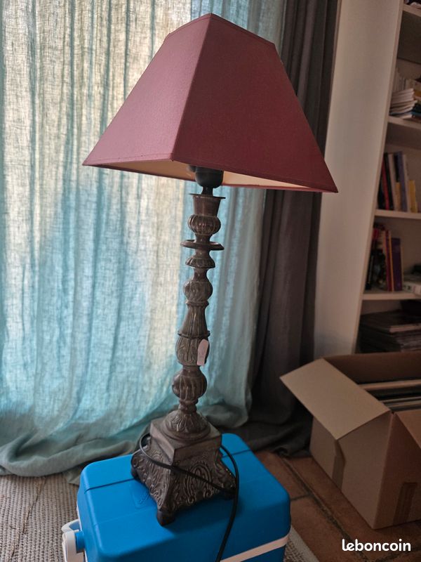 Lampe à poser vintage pied sculpté - abat-jour vieux rose (image 2)