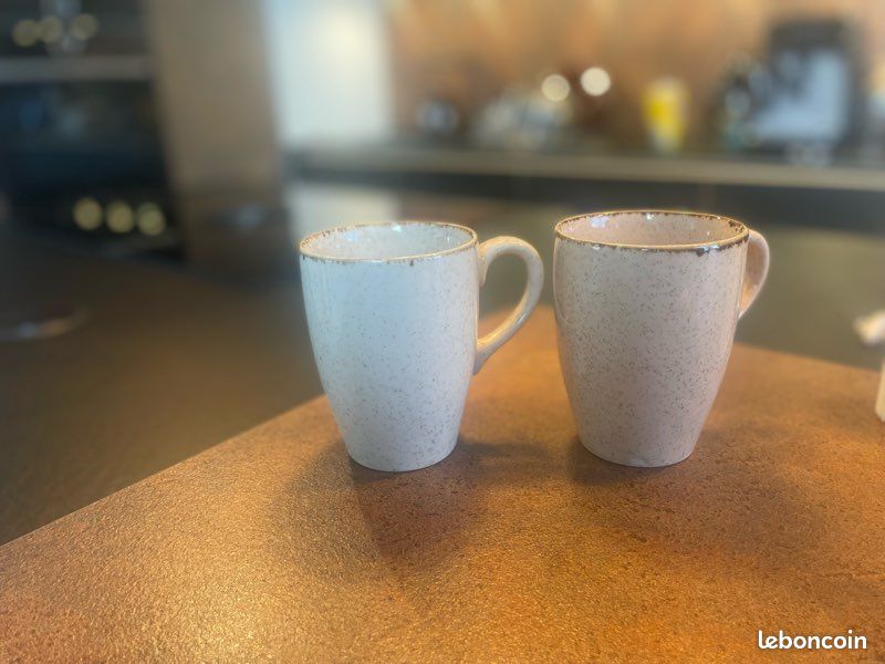 Lot de 2 tasses (image 1)
