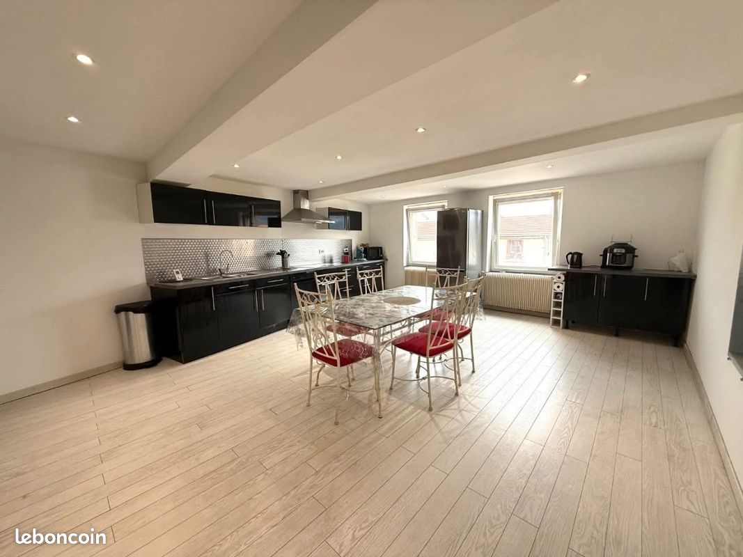 Maison 5 pièces 112 m² · à Saint-Jean-Bonnefonds · 112 m² · 215 000 €