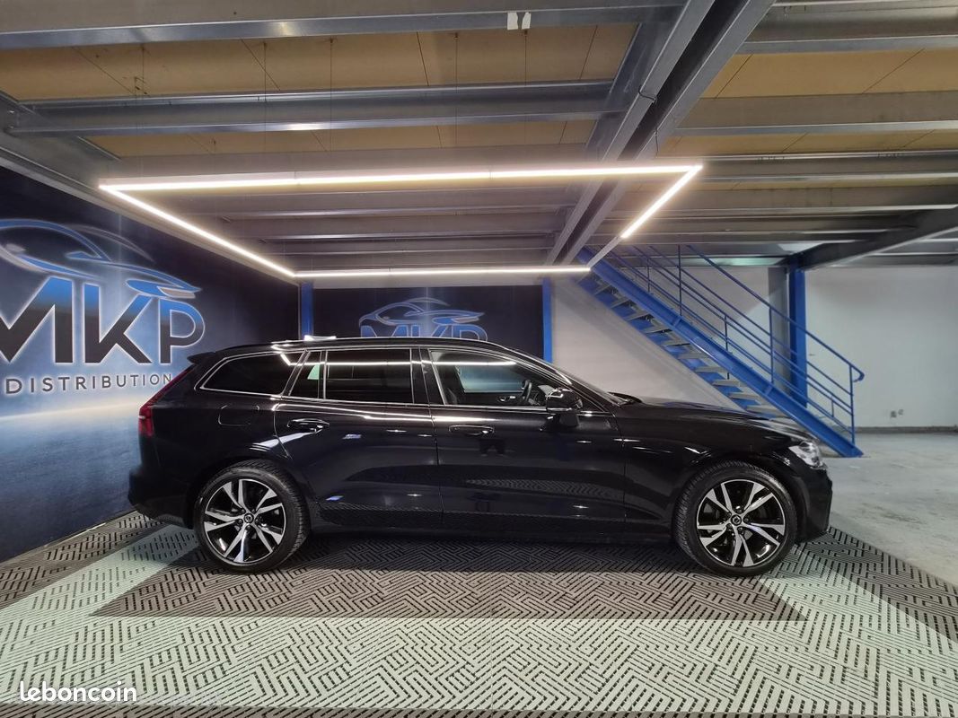 VOLVO V60 2.0 B4 197 Hybrid Style Dark Geartronic BVA (image 6)