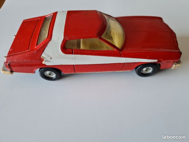Photo : La Ford Gran Torino de la série Starsky et Hutch