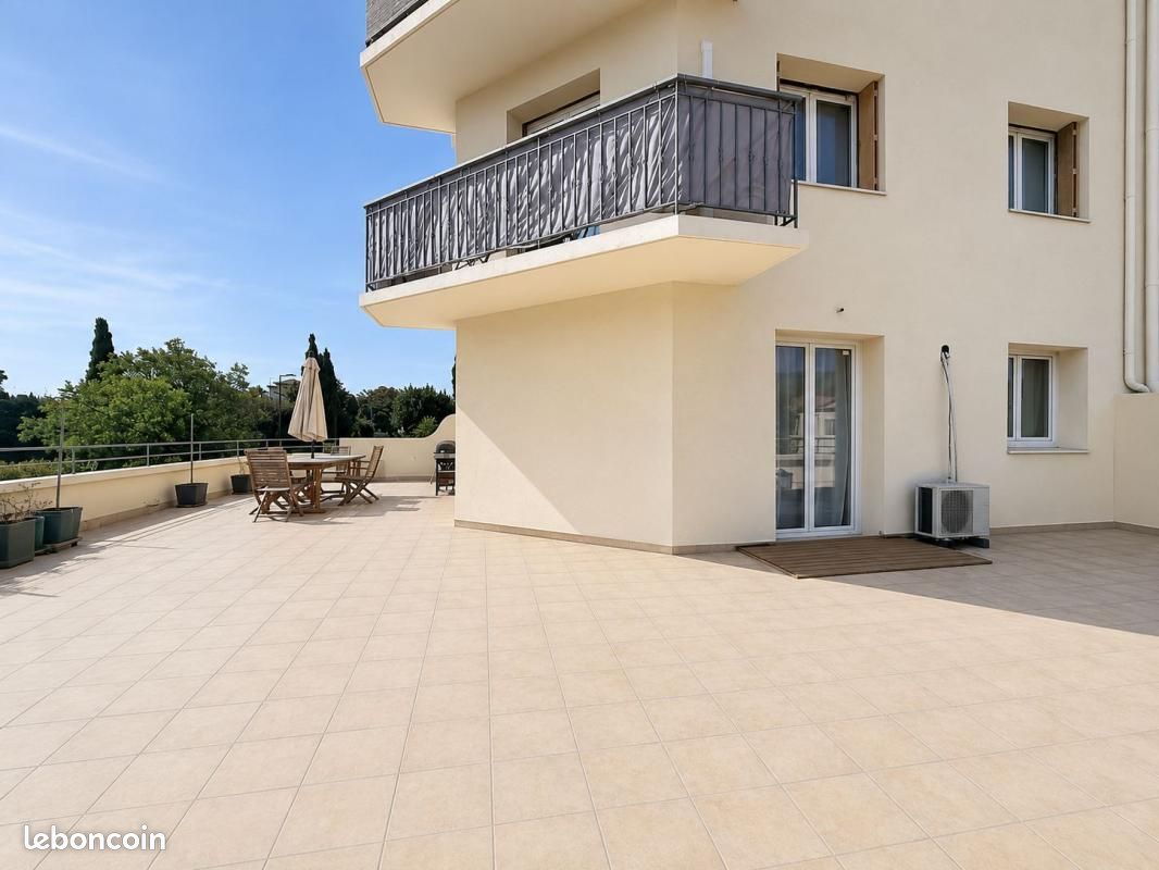 Appartement 3 pièces 51 m² · à Grasse · 51 m² · 235 000 €