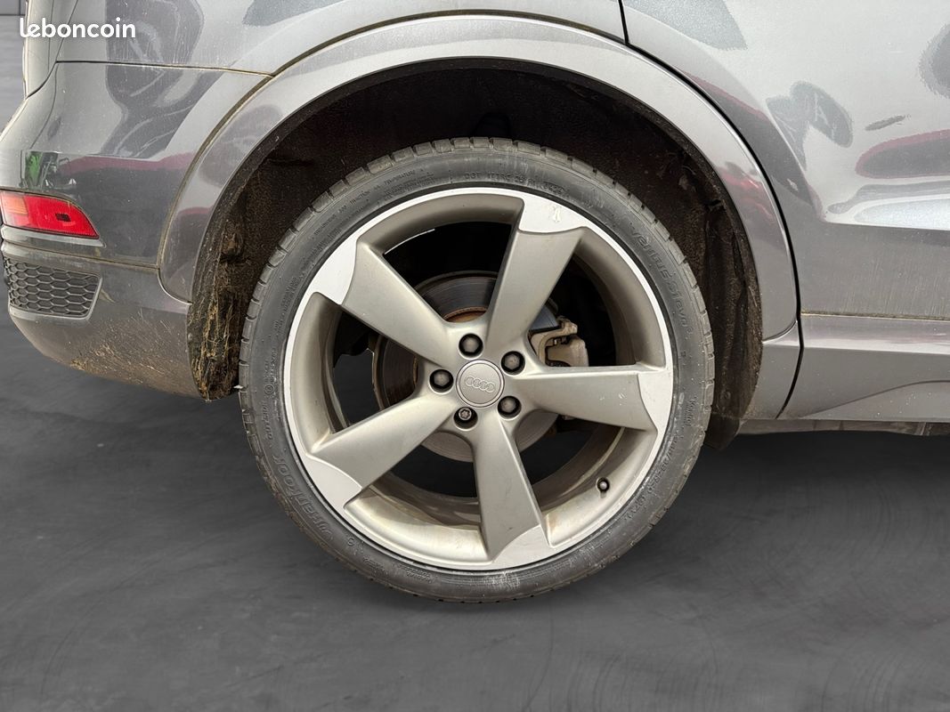 AUDI Q3 (2) 2.0 TDI ULTRA 150ch S Line - Jantes Rotor - sièges Chauffants - Garantie 12 Mois (image 17)