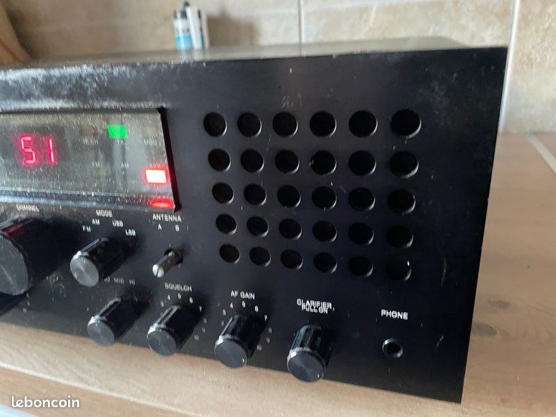 2 Radios Galaxy 99V D'occasion - Pour Pièces Ou Réparation