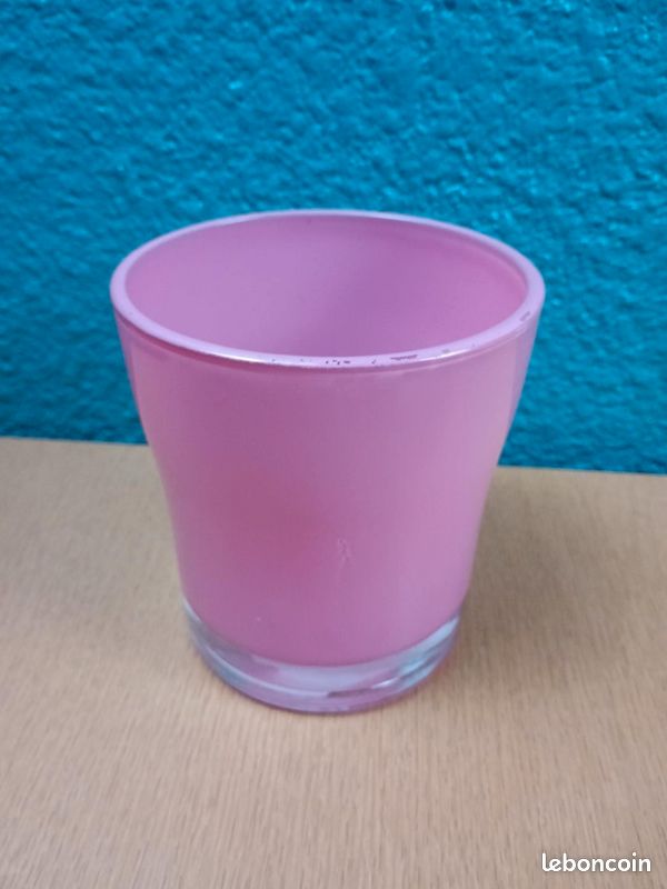 Cache-pot en verre rose pour plante – 11 cm (image 1)