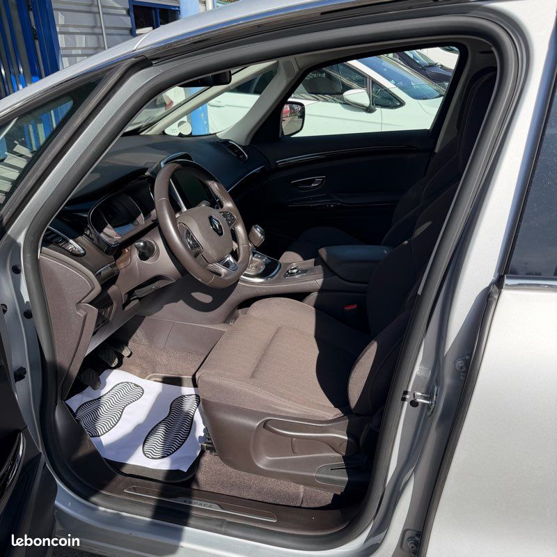 Renault Espace V dCi 130 Energy ECO2 Life - 5P (image 4)