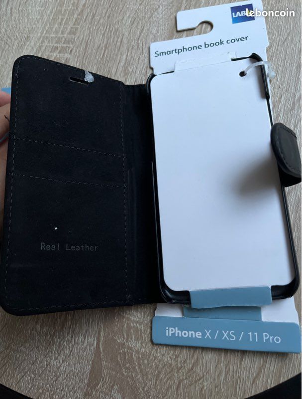 Housse de protection iPhone X / XS / 11 Pro (image 1)