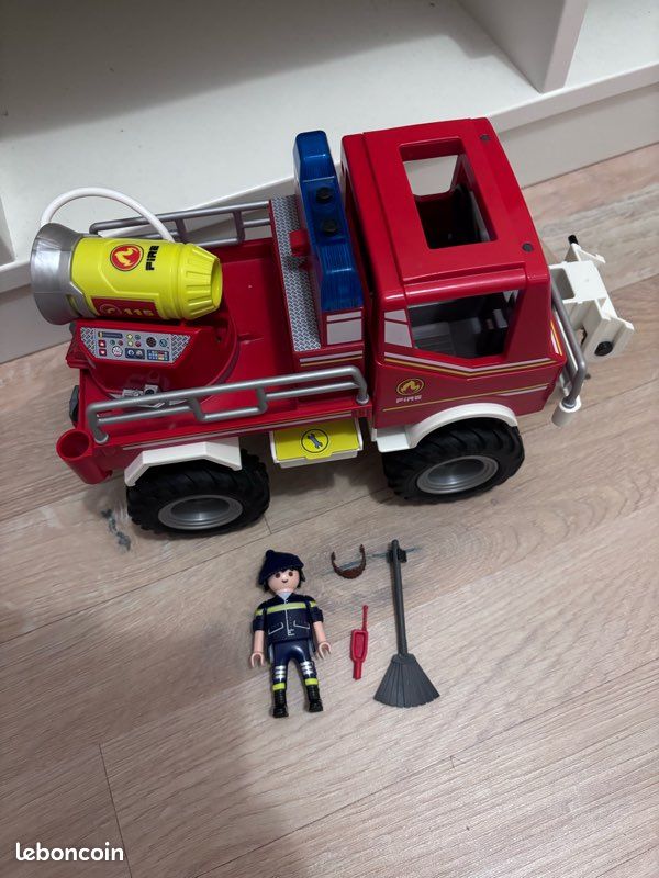 4x4 pompier Playmobil (image 2)