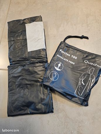 PONCHO IMPERMEABLE DE SENDERISMO FORCLAZ MT 100 AZUL 30L - Decathlon