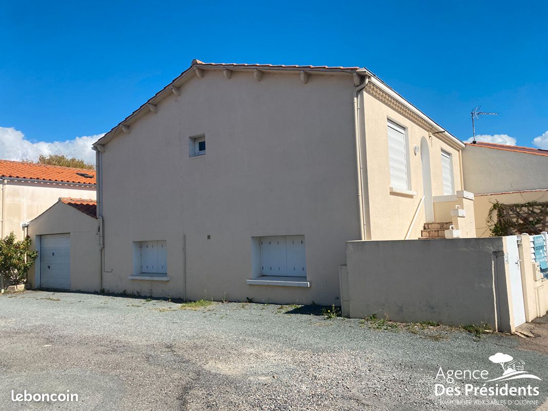 Maison 5 pièces 128 m² · à Les Sables-d'Olonne · 128 m² · 1 100 €/mois