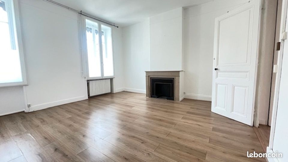 Appartement 5 pièces 132 m² · à Sainte-Colombe · 132 m² · 330 000 €