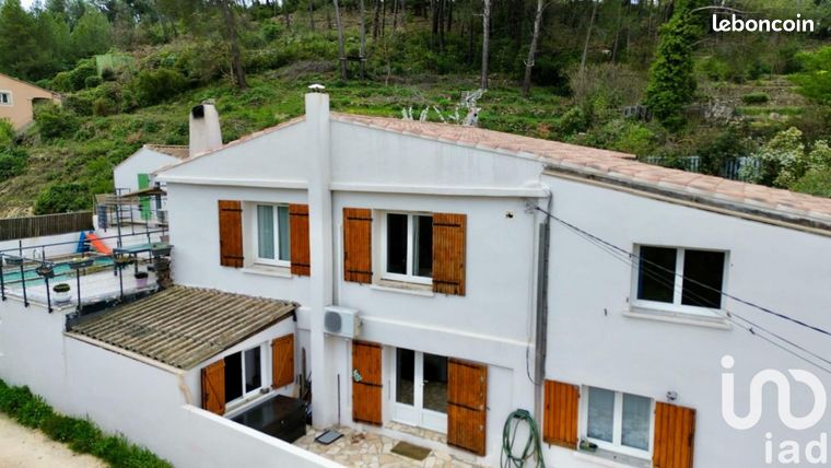 Villa 8 pièces 178 m²