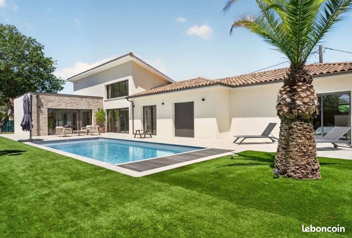 Maison 7 pièces 230 m² · à Le Taillan-Médoc · 230 m² · 1 099 000 €