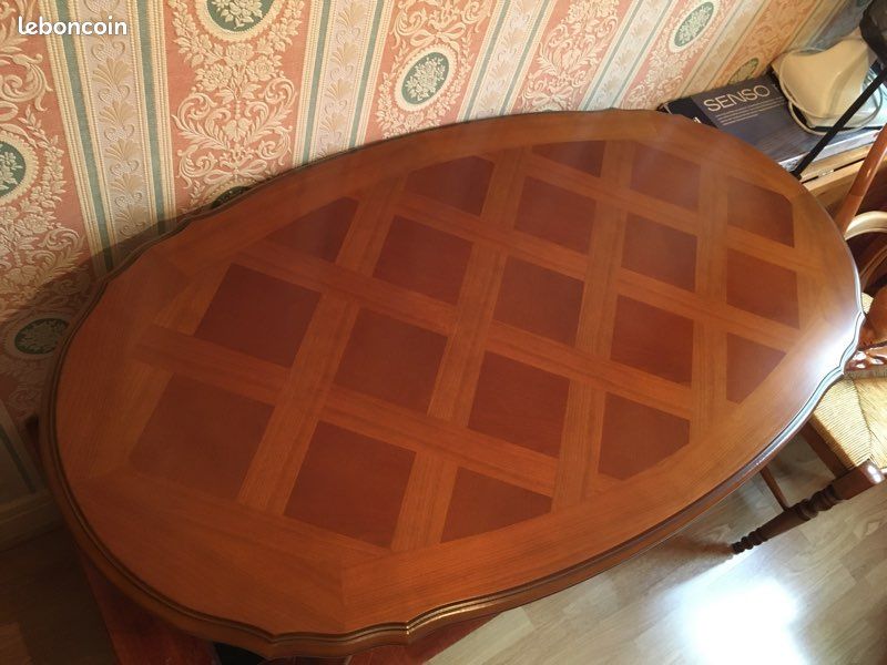 Table basse de style Louis XV (image 3)