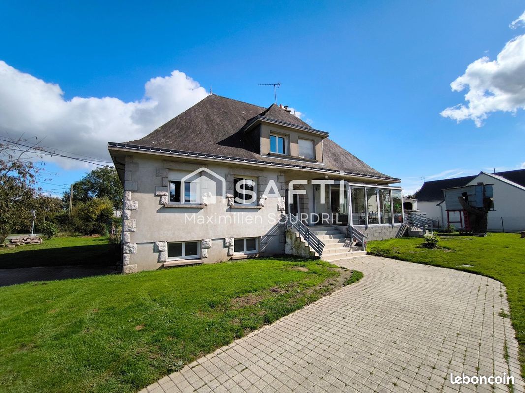 Propriété 10 pièces 200 m² (image 1)