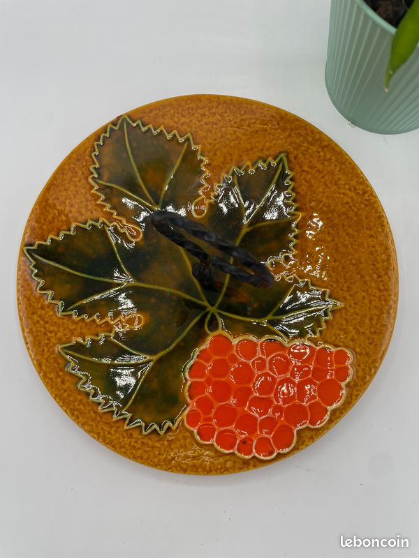 Plateau à motifs de raisin - France