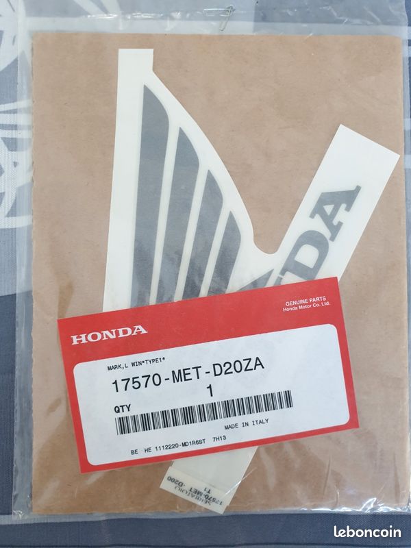 Autocollant Honda pour réservoir moto (image 1)